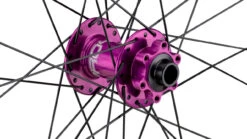 HOPE Pro 4 + Fortus 35 Disc 6-Loch 27,5" Boost Laufradsatz 28 HOPE Pro 4 + Fortus 35 Disc 6-Loch 27,5" Boost Laufradsatz -Fahrradzubehör 395214