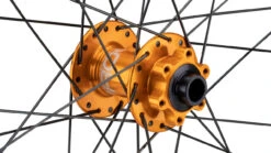 HOPE Pro 4 + Fortus 35 Disc 6-Loch 27,5" Boost Laufradsatz 30 HOPE Pro 4 + Fortus 35 Disc 6-Loch 27,5" Boost Laufradsatz -Fahrradzubehör 395216