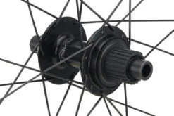 Shimano WH-MT601-TL-B Disc Center Lock 27,5" Laufradsatz -Fahrradzubehör 428006