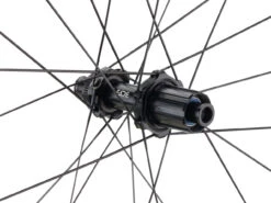 Newmen Advanced SL R.38 Streem Disc Center Lock Carbon 28" Laufradsatz -Fahrradzubehör 453425
